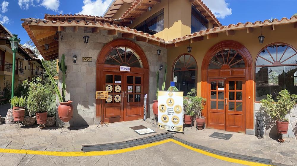 Hotel Mabey Urubamba Exterior photo