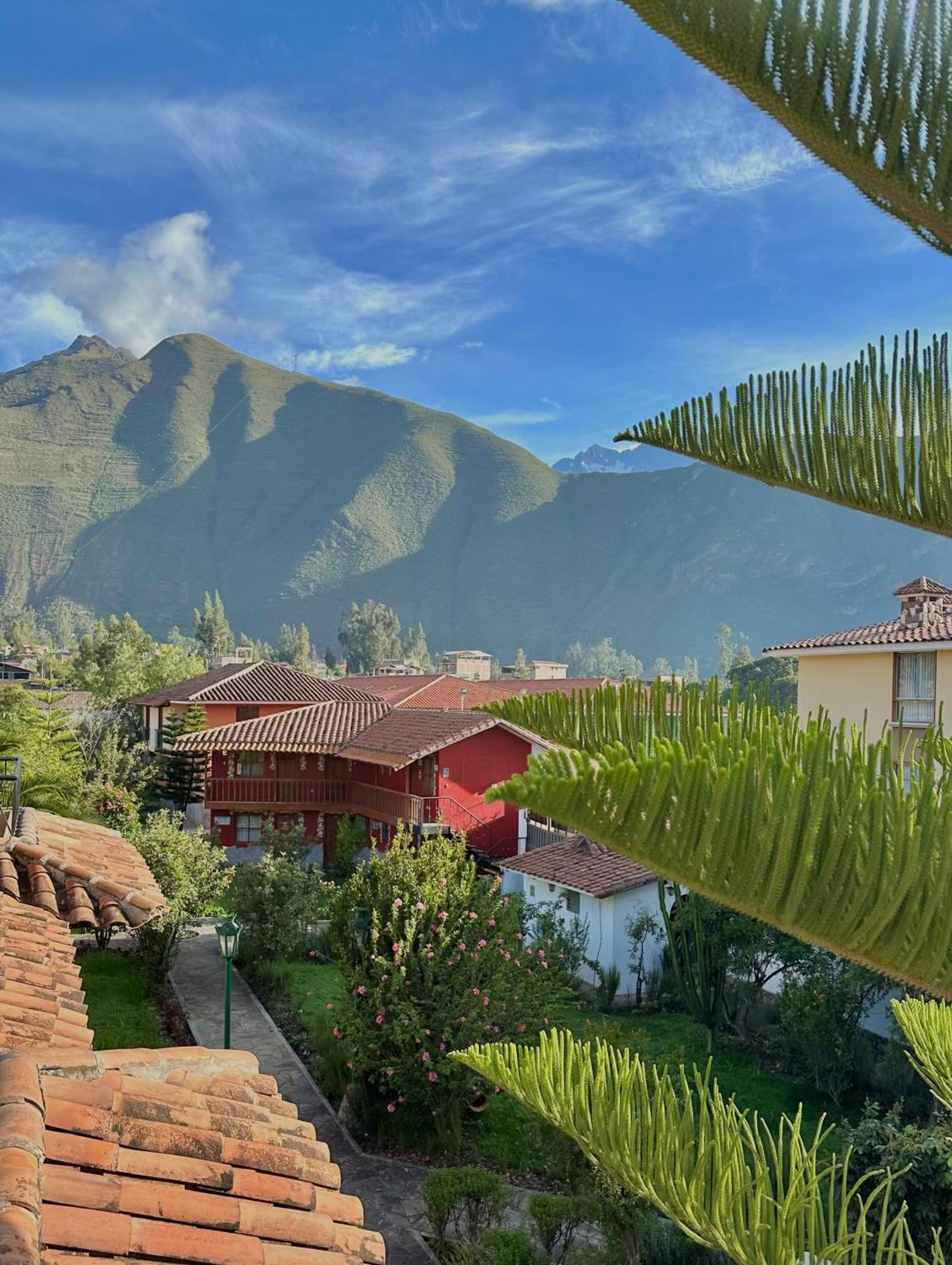 Hotel Mabey Urubamba Exterior photo
